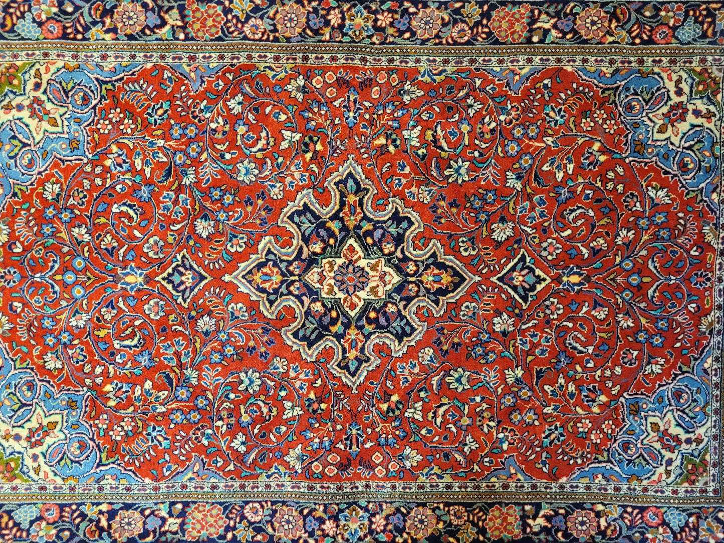 Sarough Teppich Wolle Baumwolle floral Medaillon klassisch