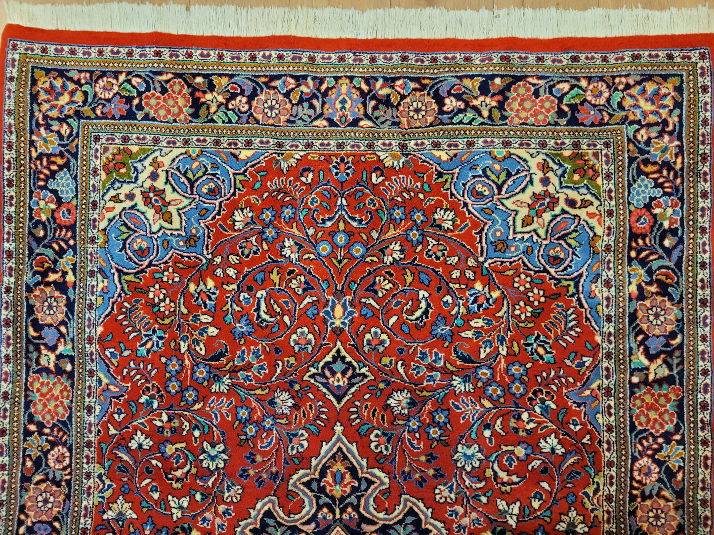 Sarough Teppich Wolle Baumwolle floral Medaillon klassisch