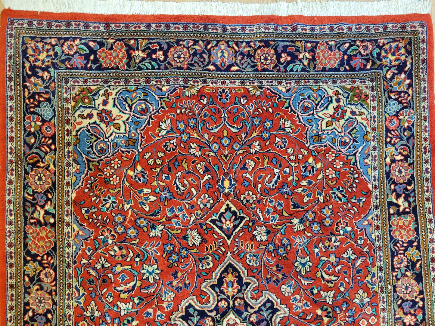 Sarough Teppich Wolle Baumwolle floral Medaillon klassisch