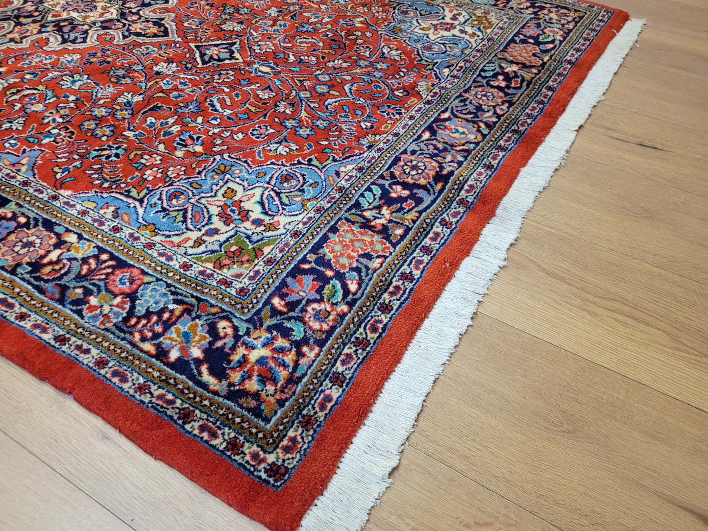 Sarough Teppich Wolle Baumwolle floral Medaillon klassisch