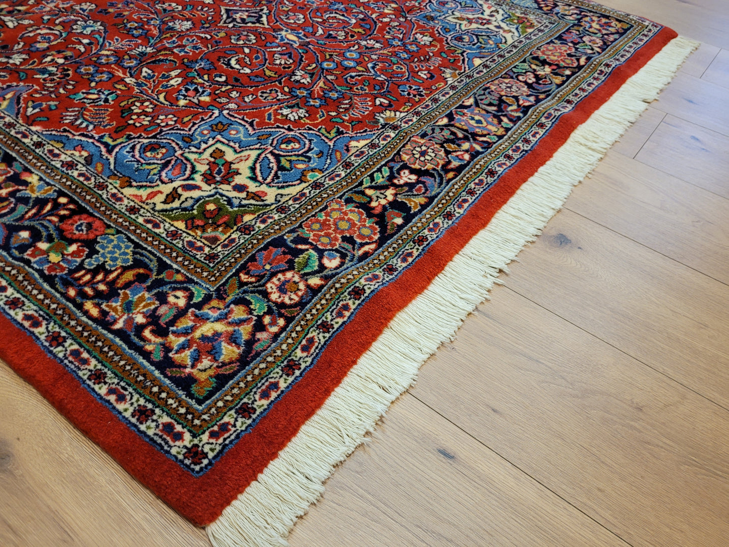 Sarough Teppich Wolle Baumwolle floral Medaillon klassisch