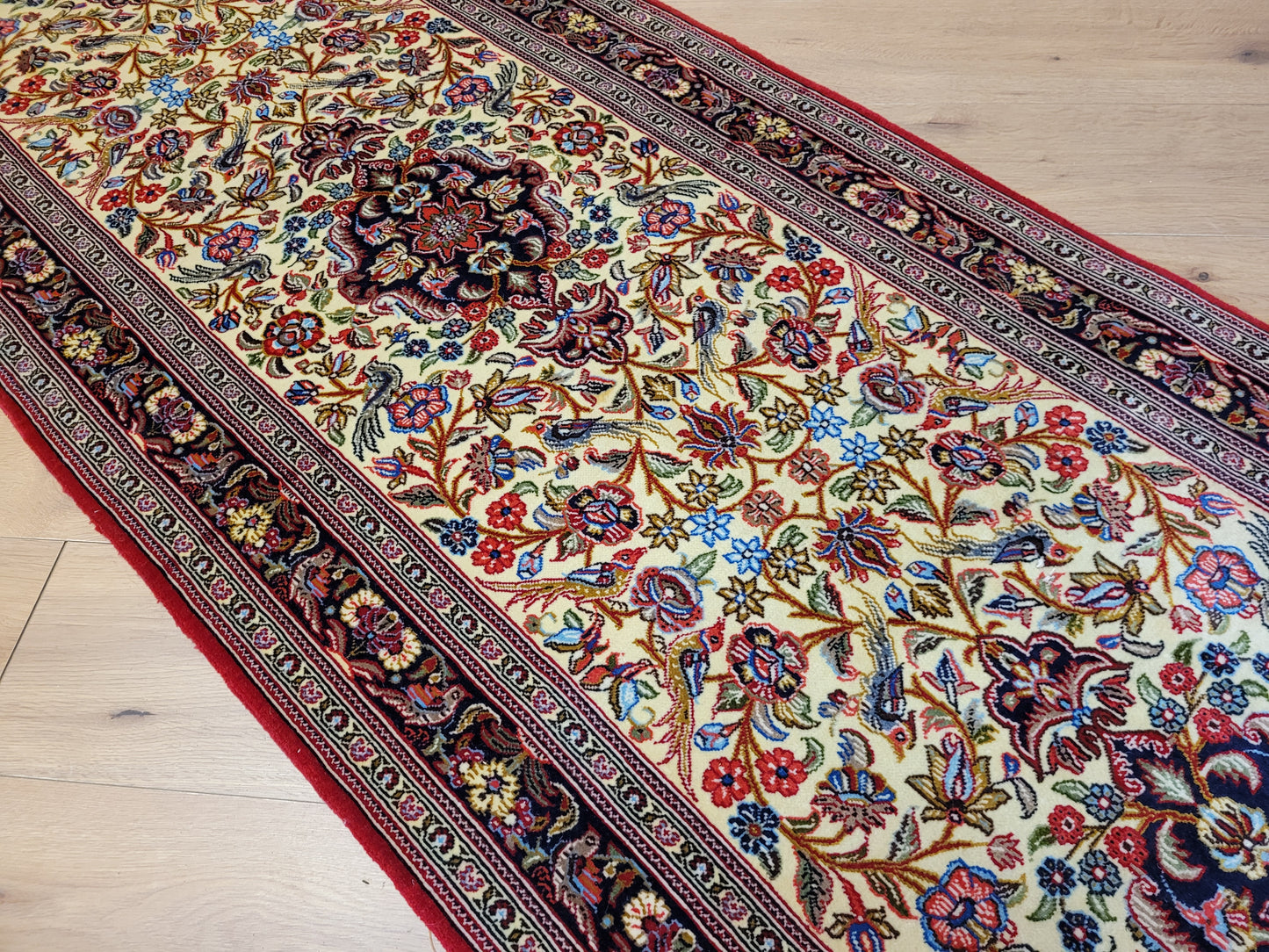 Ghom Läufer Korkwolle floral Vögel feine Knüpfkunst