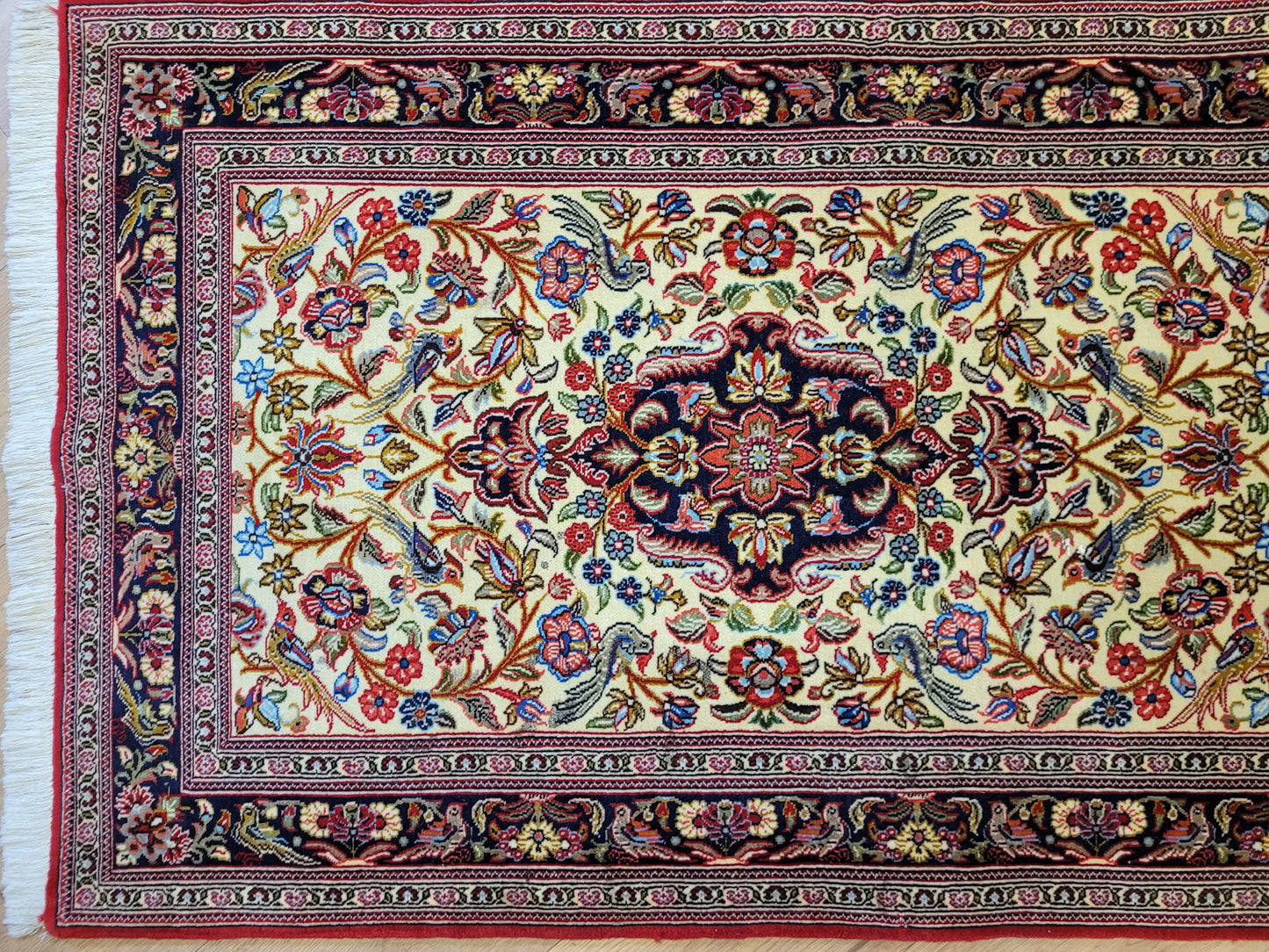 Ghom Läufer Korkwolle floral Vögel feine Knüpfkunst