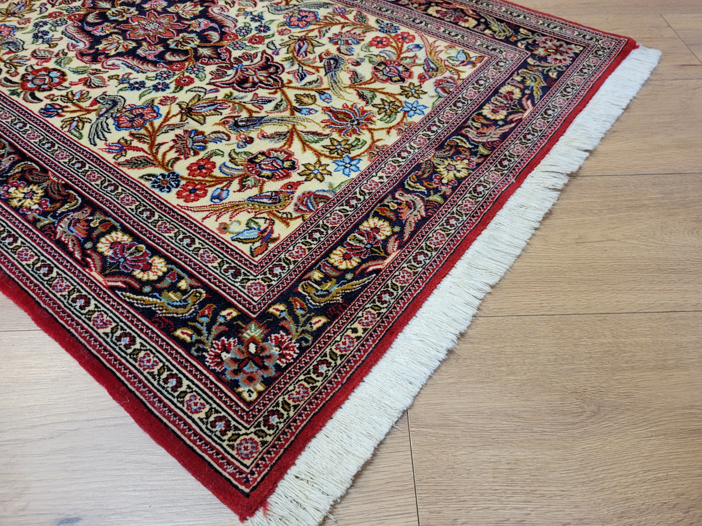 Ghom Läufer Korkwolle floral Vögel feine Knüpfkunst