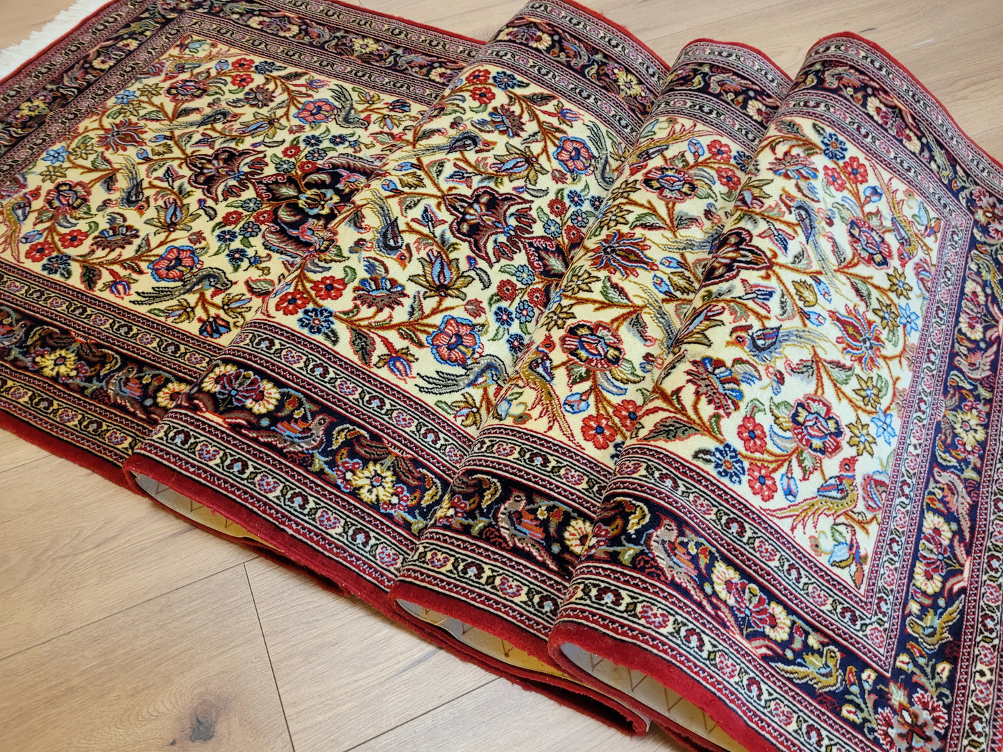 Ghom Läufer Korkwolle floral Vögel feine Knüpfkunst