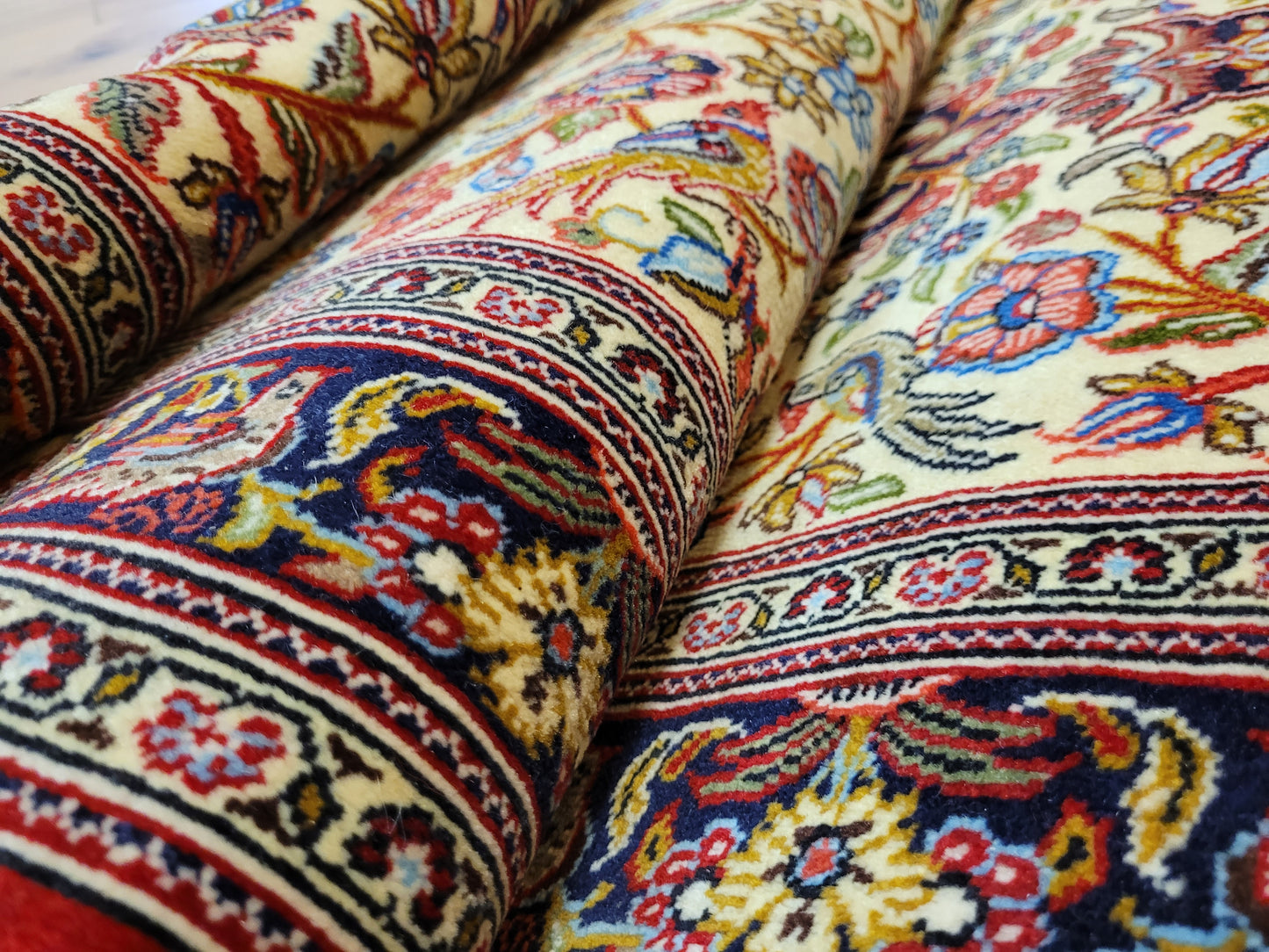 Ghom Läufer Korkwolle floral Vögel feine Knüpfkunst