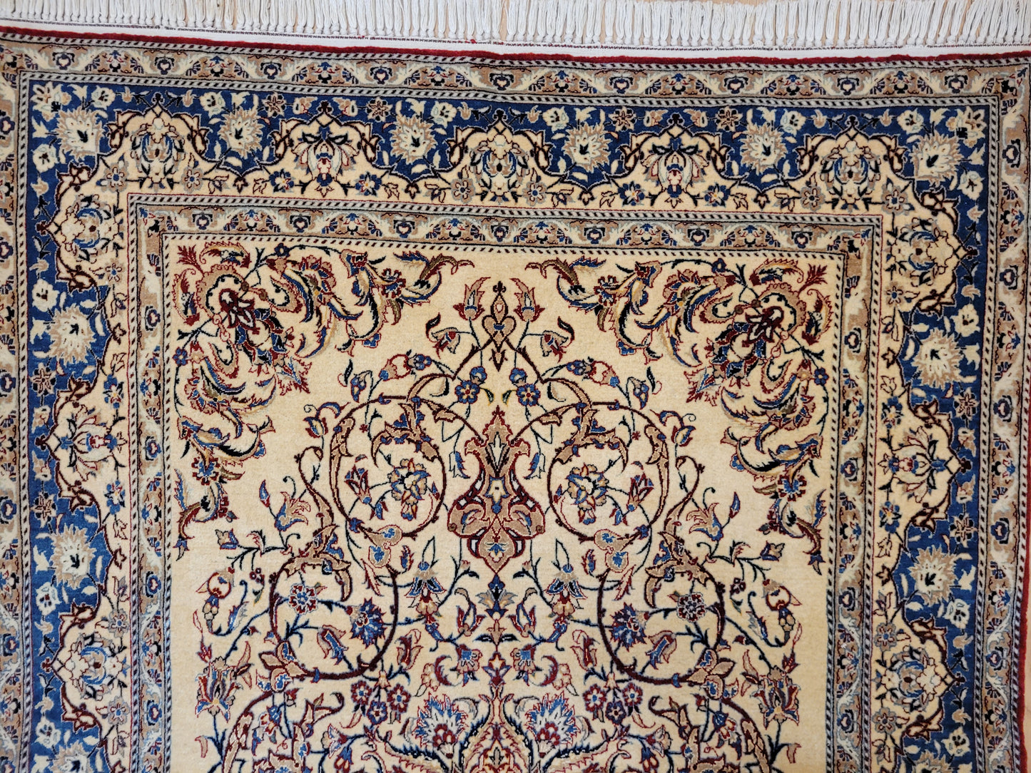 Nain Teppich Wolle Seide florales Medaillon fein geknüpft