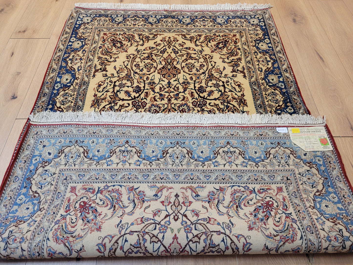 Nain Teppich Wolle Seide florales Medaillon fein geknüpft