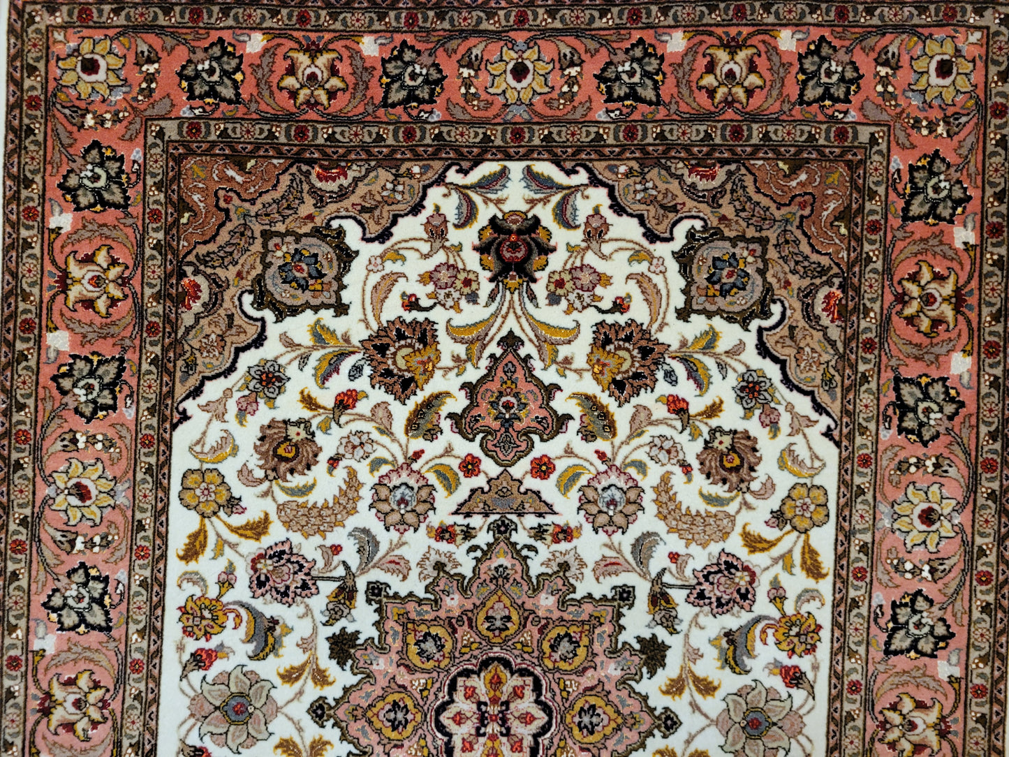 Täbriz Teppich Korkwolle Seide floral Medaillon fein geknüpft