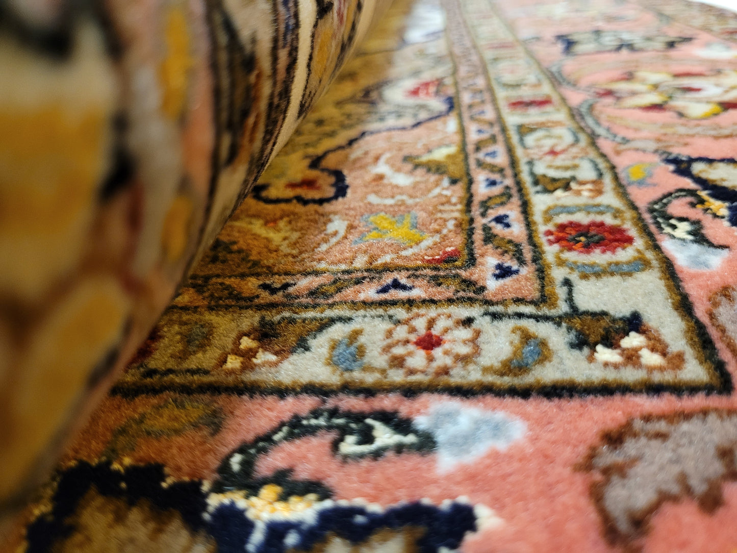 Täbriz Teppich Korkwolle Seide floral Medaillon fein geknüpft