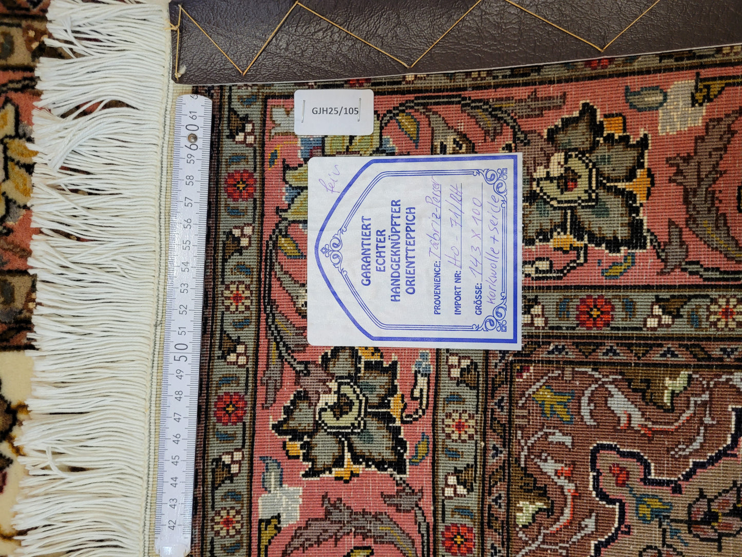 Täbriz Teppich Korkwolle Seide floral Medaillon fein geknüpft