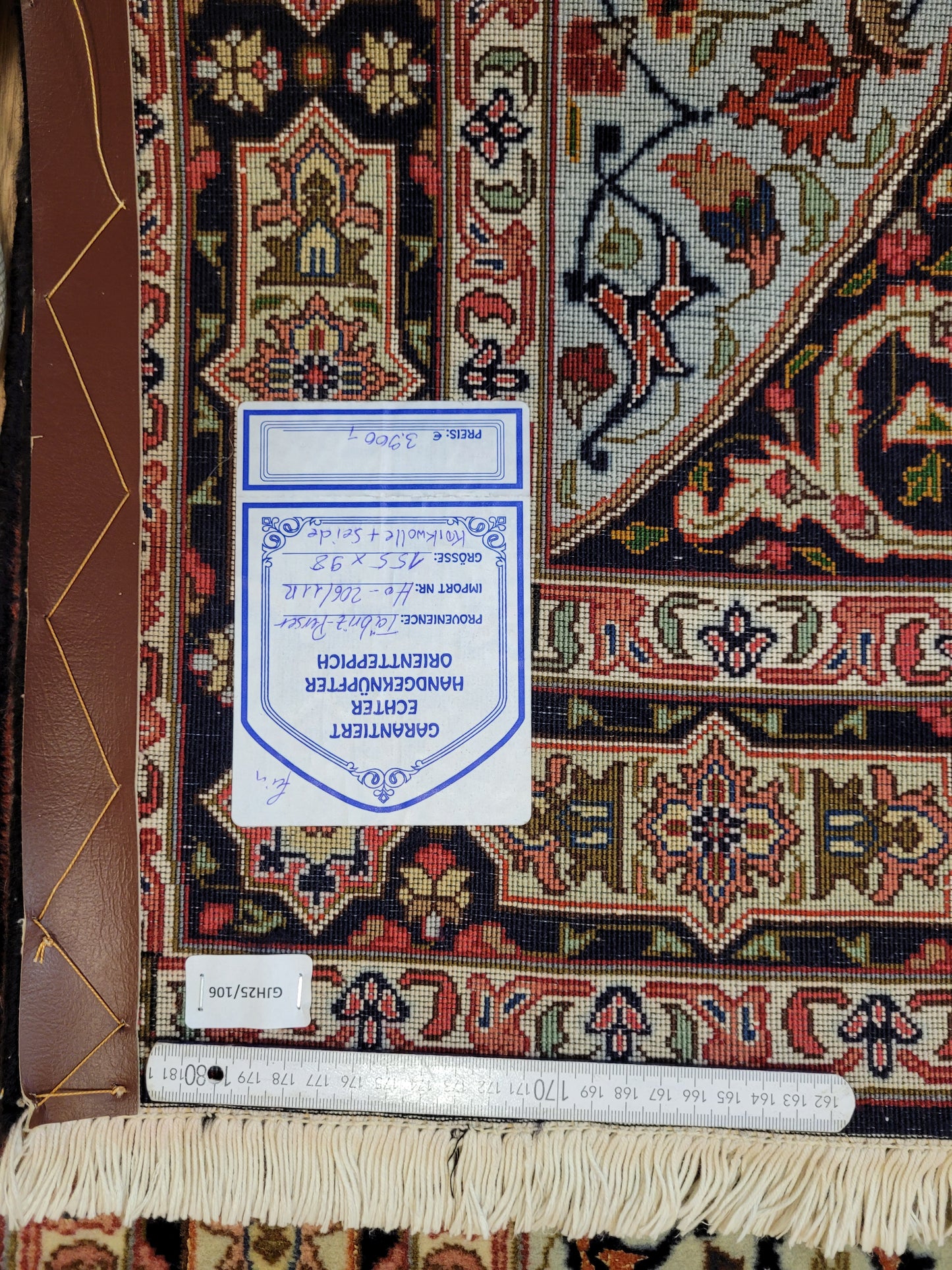 Täbriz Teppich Korkwolle Seide feine Knüpfkunst Medaillonmuster