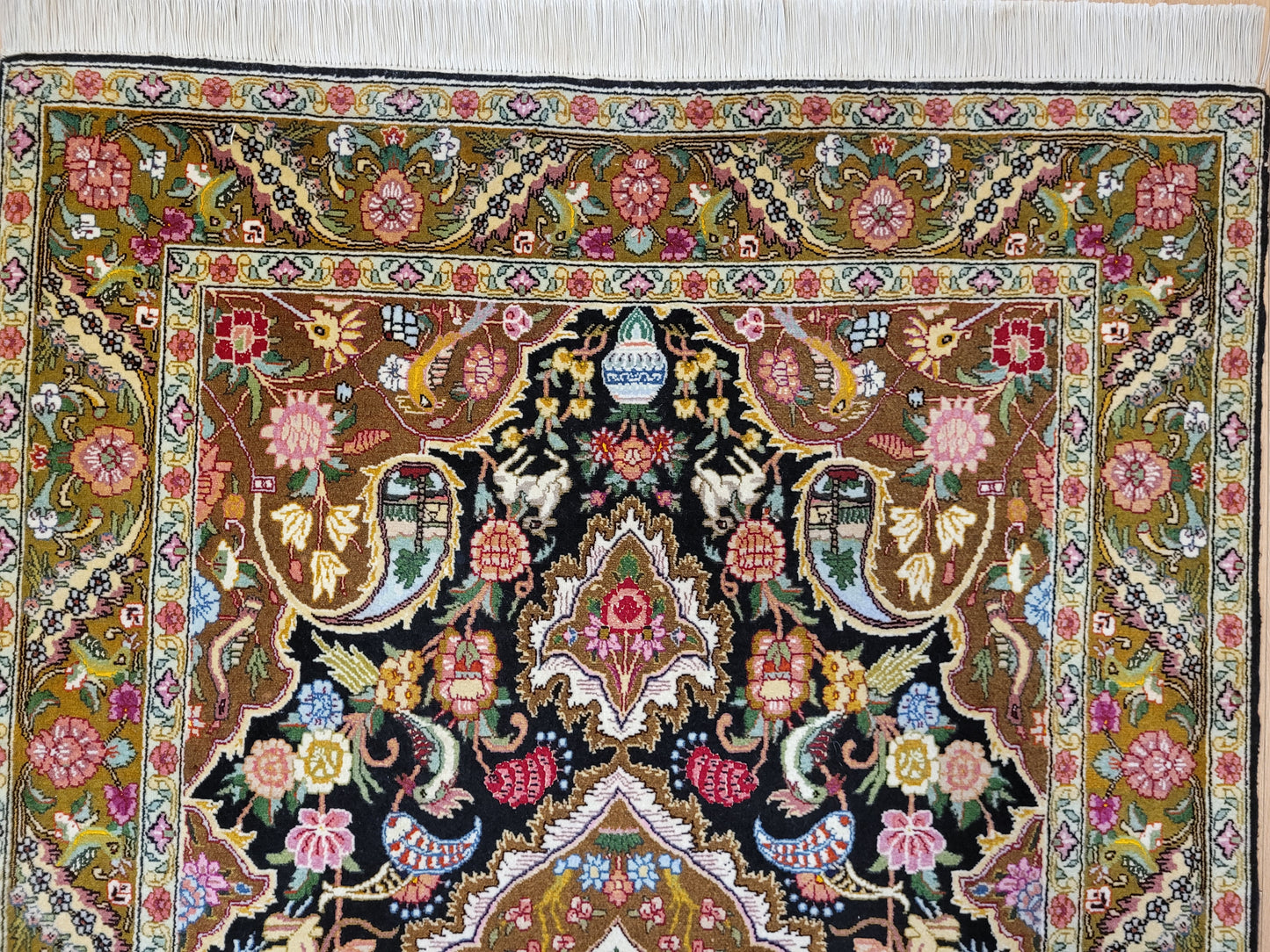 Täbriz Teppich Korkwolle mit Seide Medaillon florales Muster