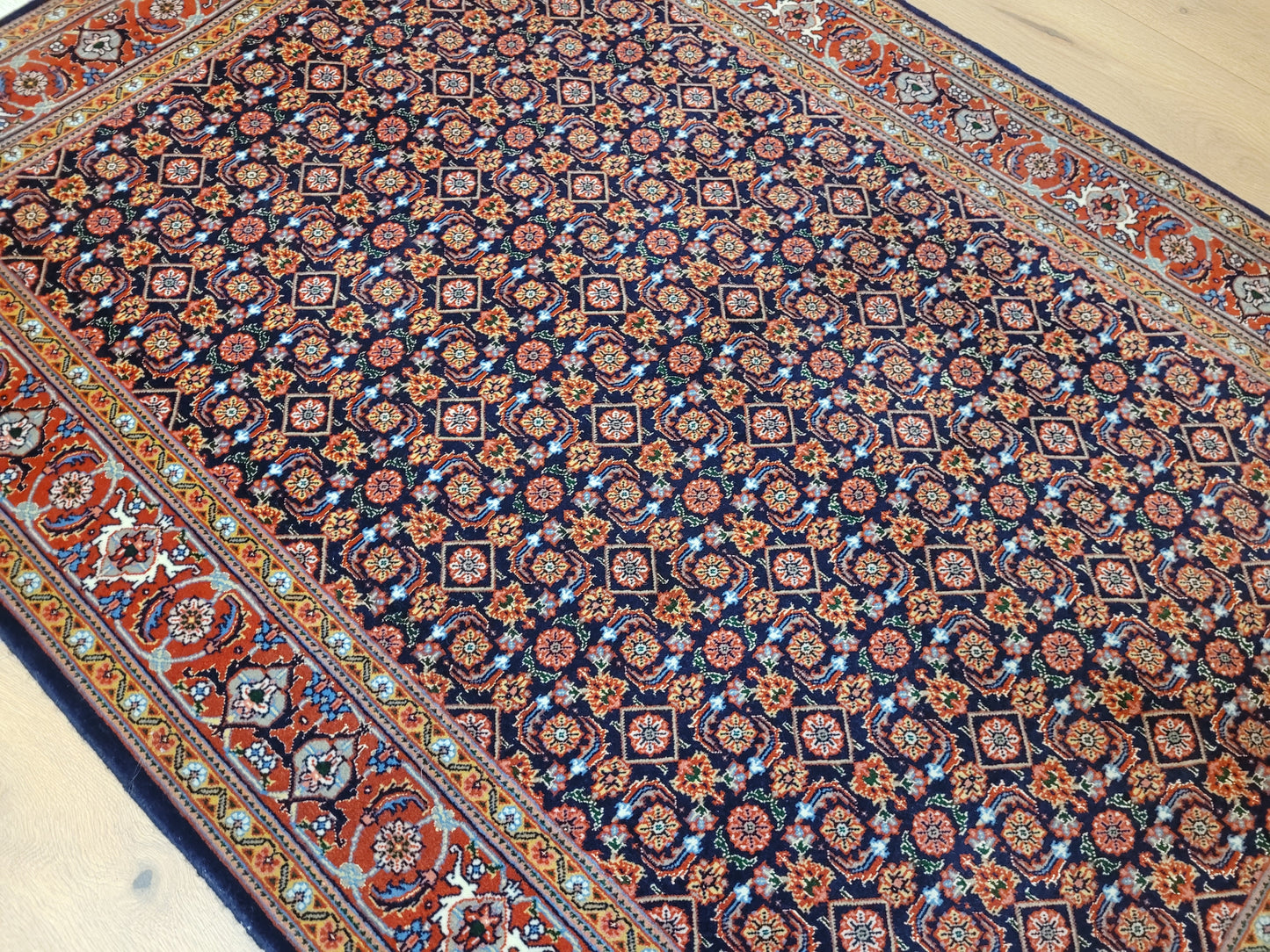 Täbriz Teppich Korkwolle mit Seide feine Knüpfung Allover Muster