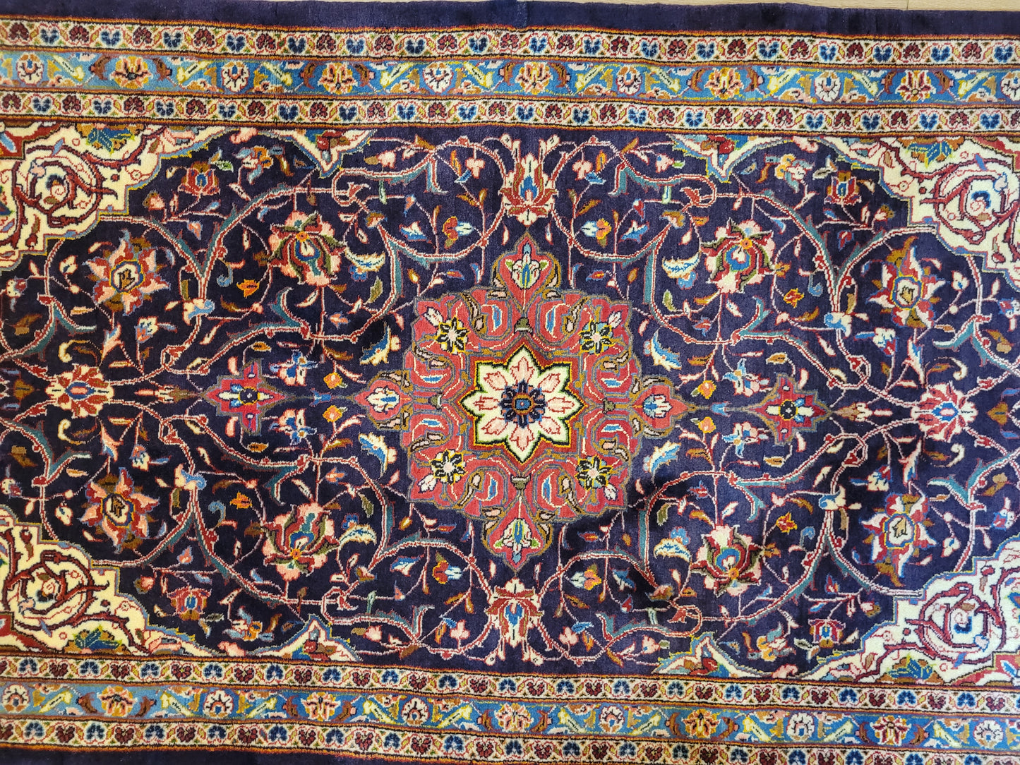 Kashan Teppich Korkwolle feine Knüpfung Medaillon Design