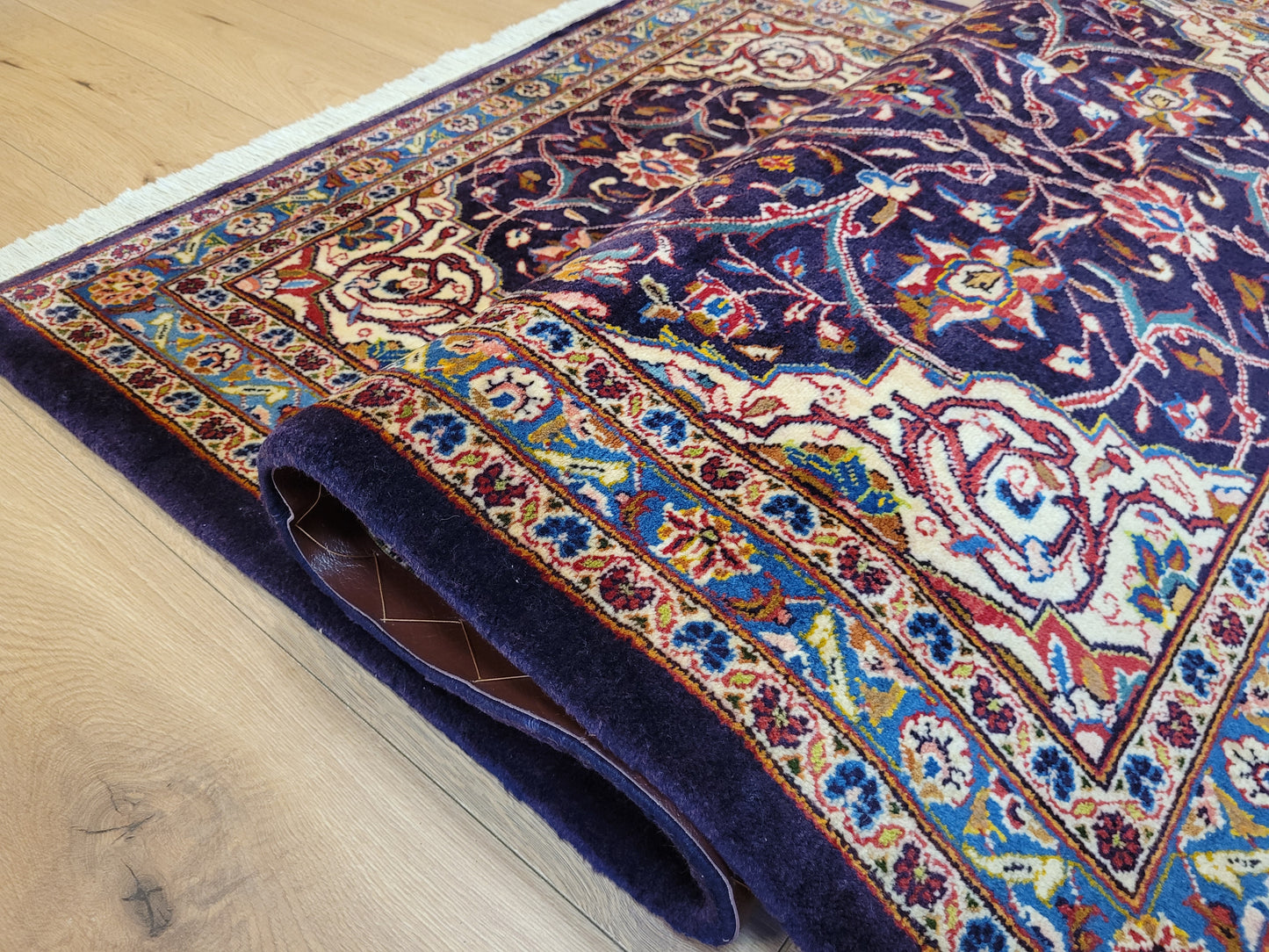 Kashan Teppich Korkwolle feine Knüpfung Medaillon Design