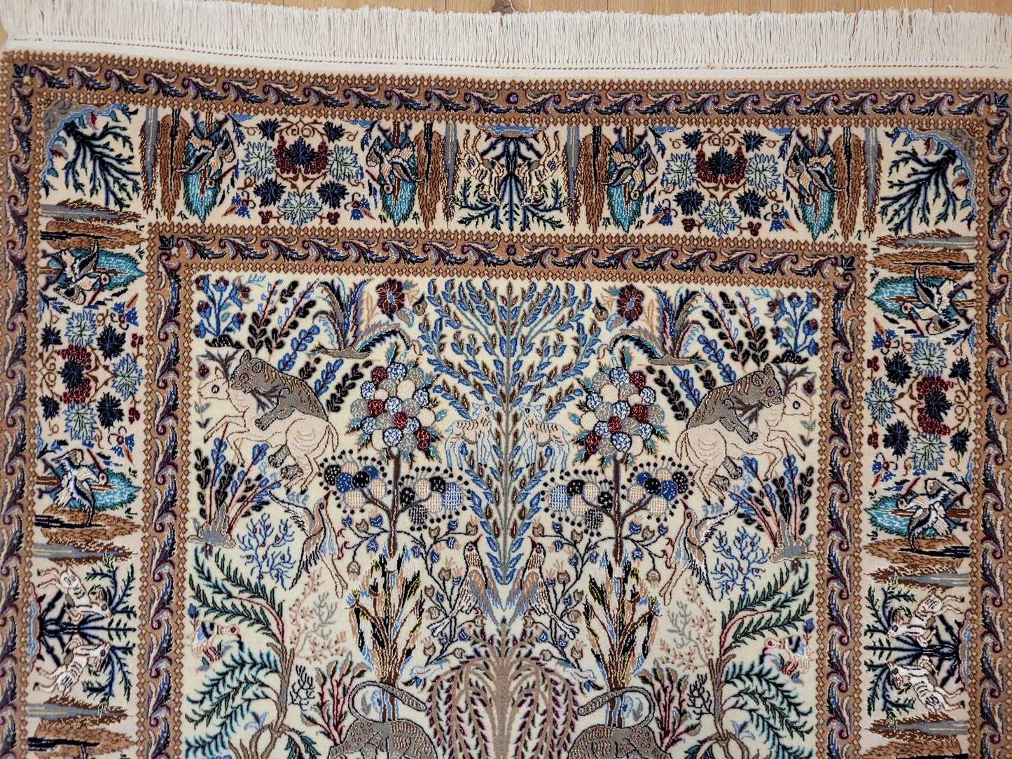 Nain Teppich Korkwolle mit Seide feine Jagdszene detailreich