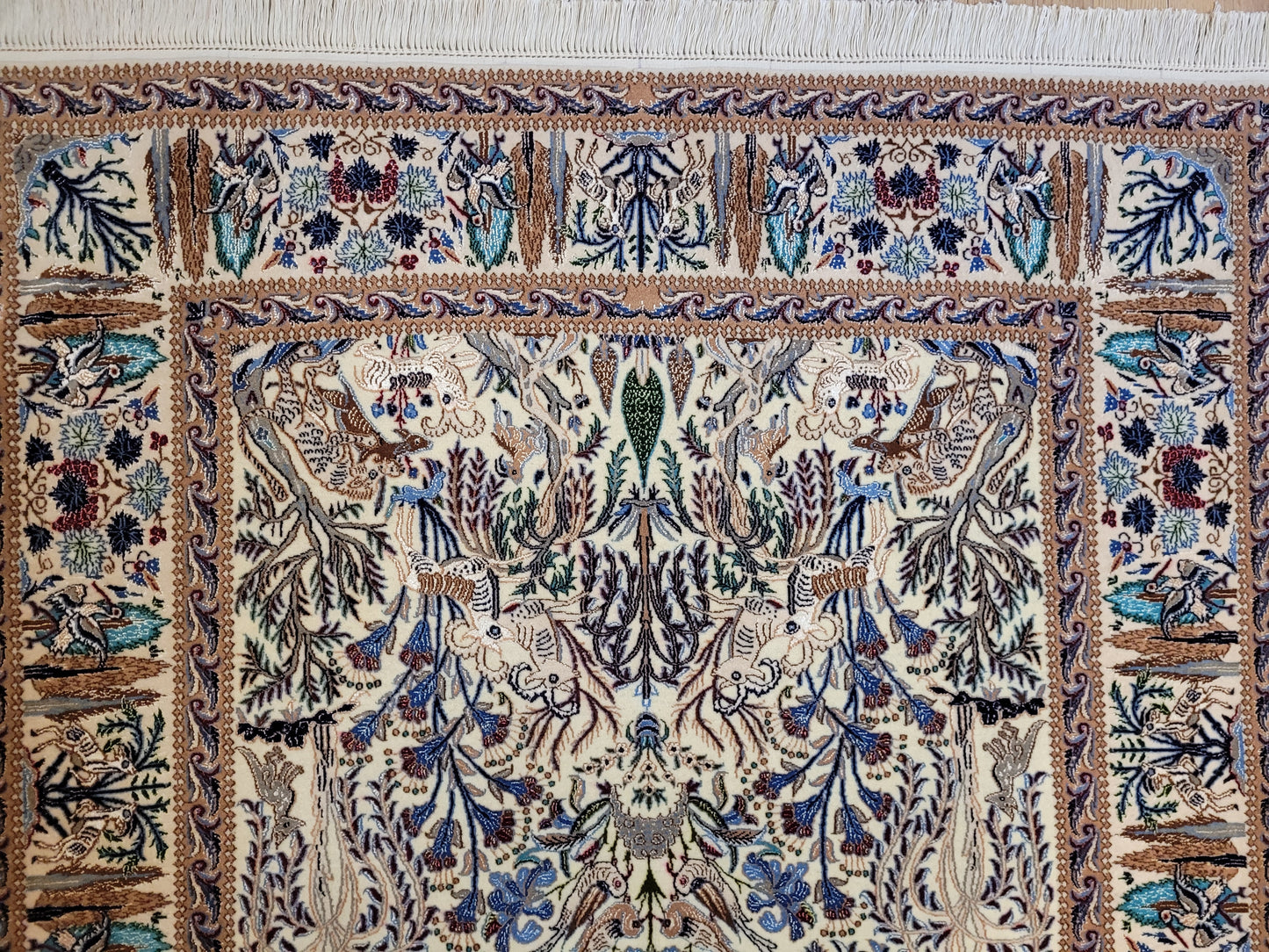 Nain Teppich Korkwolle mit Seide feine Jagdszene detailreich