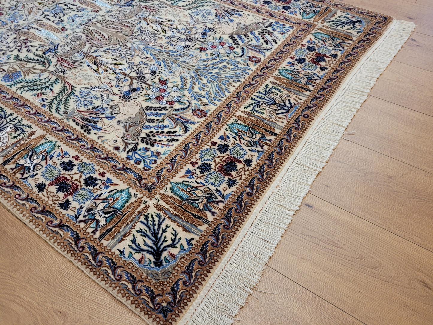 Nain Teppich Korkwolle mit Seide feine Jagdszene detailreich