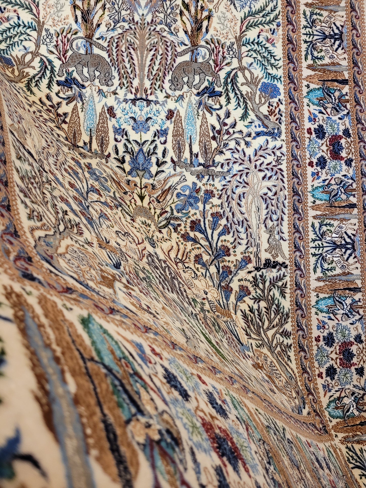 Nain Teppich Korkwolle mit Seide feine Jagdszene detailreich