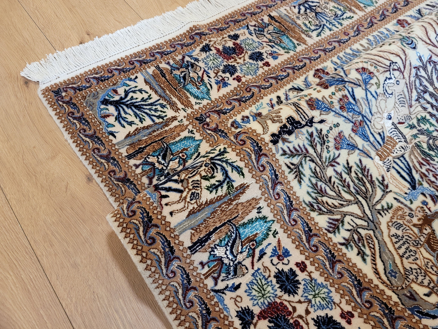 Nain Teppich Korkwolle mit Seide feine Jagdszene detailreich