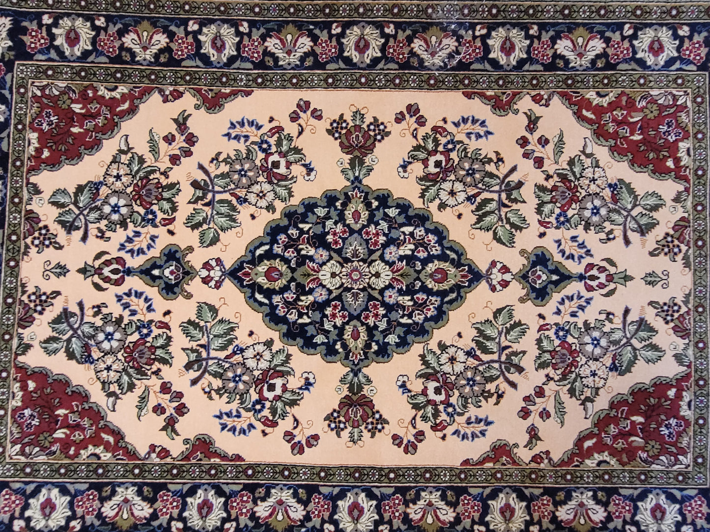 Ghom Teppich Korkwolle floral feine Knüpfung