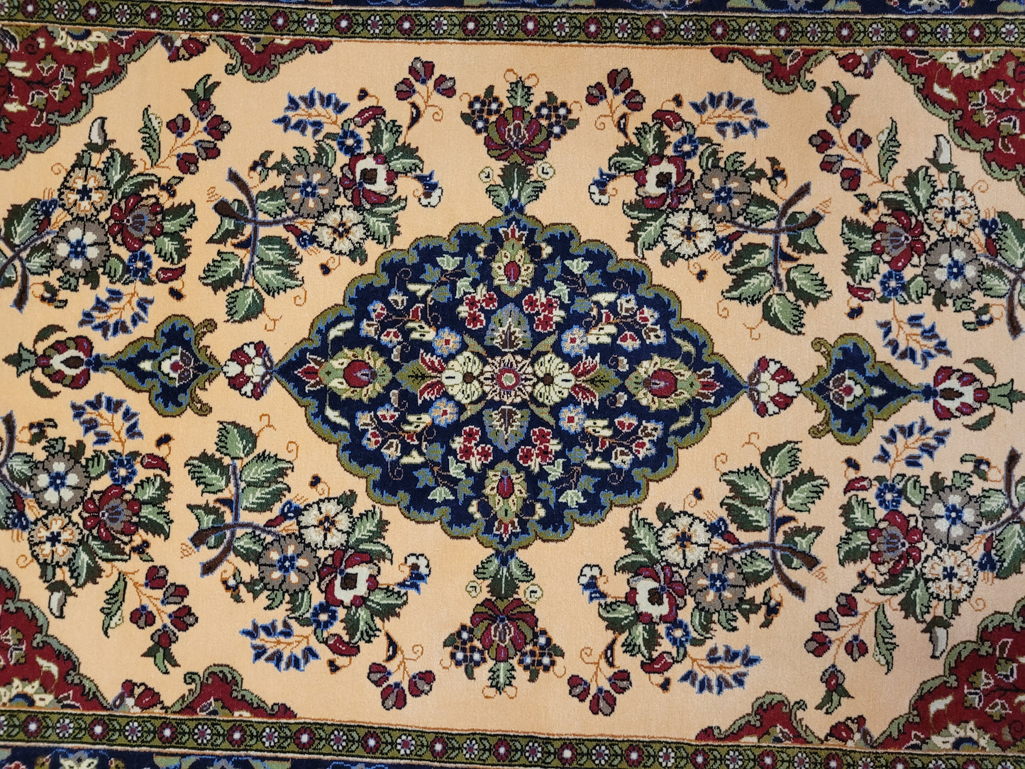 Ghom Teppich Korkwolle floral feine Knüpfung