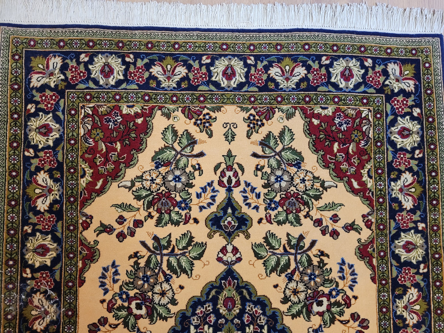 Ghom Teppich Korkwolle floral feine Knüpfung