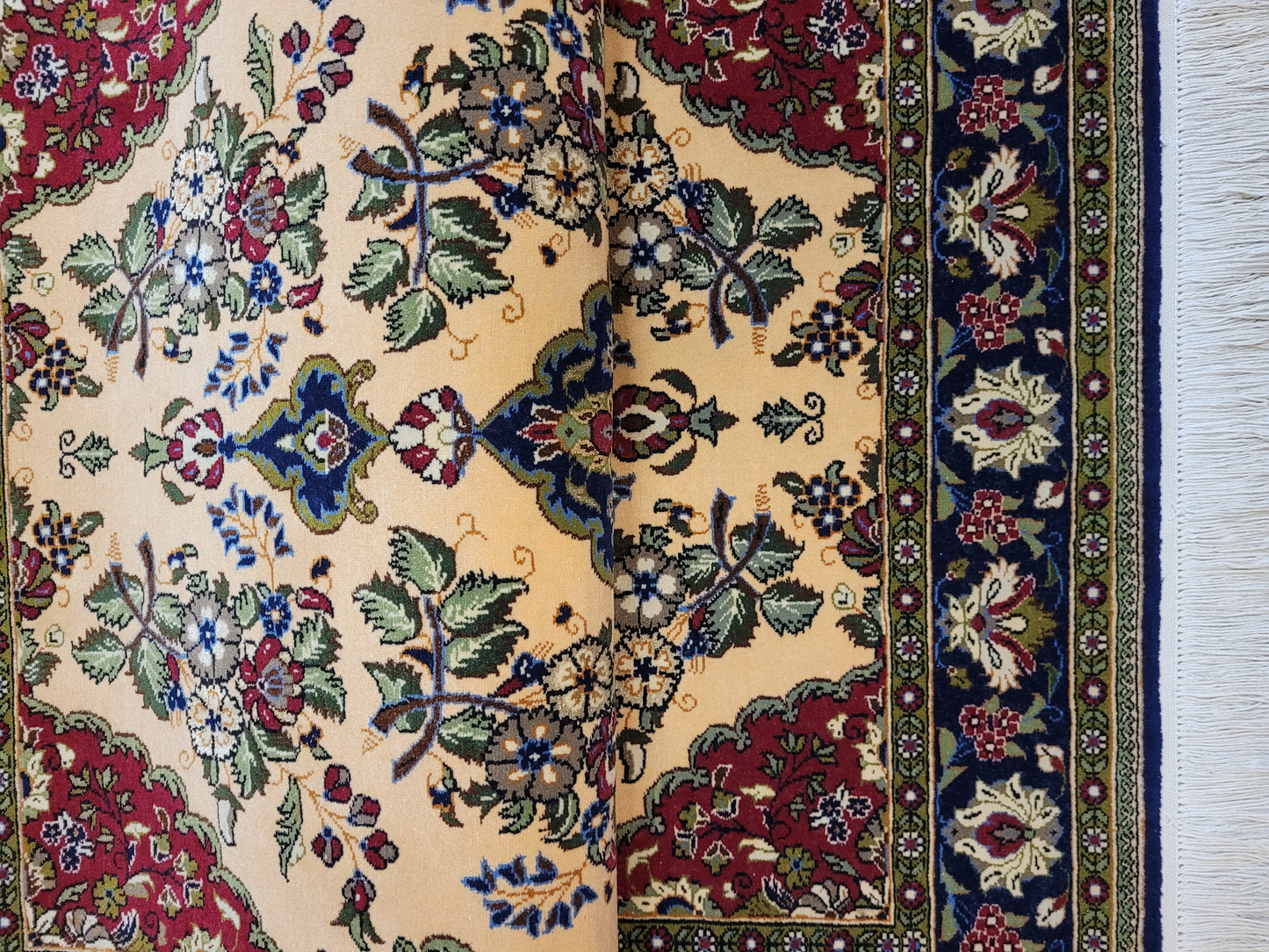 Ghom Teppich Korkwolle floral feine Knüpfung