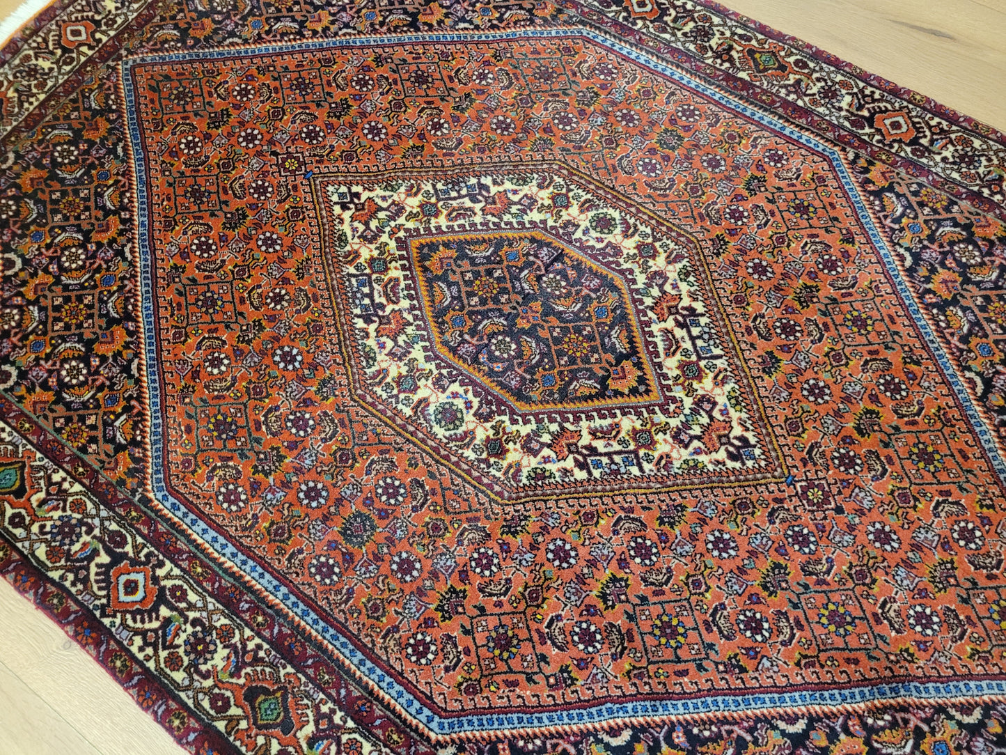 Bidjar Teppich Korkwolle kräftige Knüpfung mit Medaillon