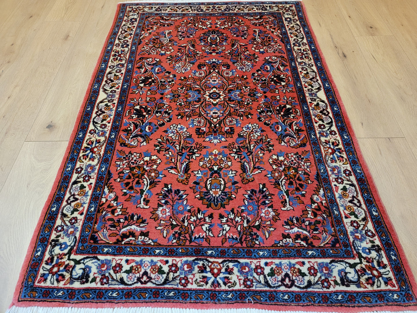 Sarough Teppich reine Wolle florales Medaillonmuster feine Knüpfung