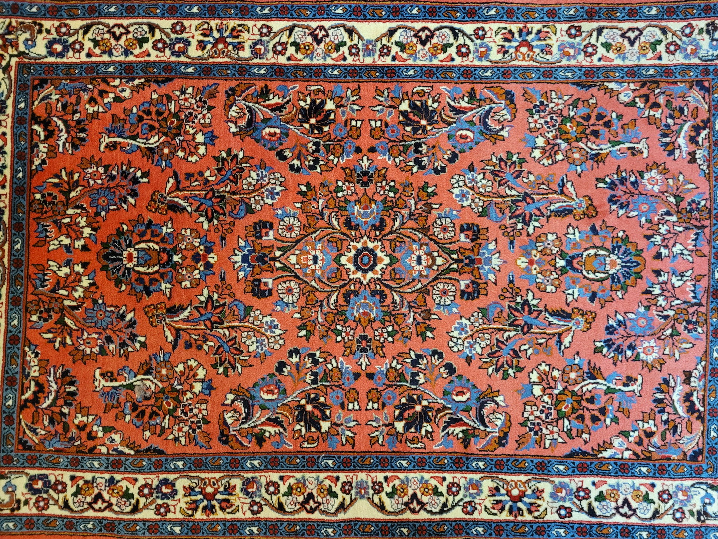 Sarough Teppich reine Wolle florales Medaillonmuster feine Knüpfung