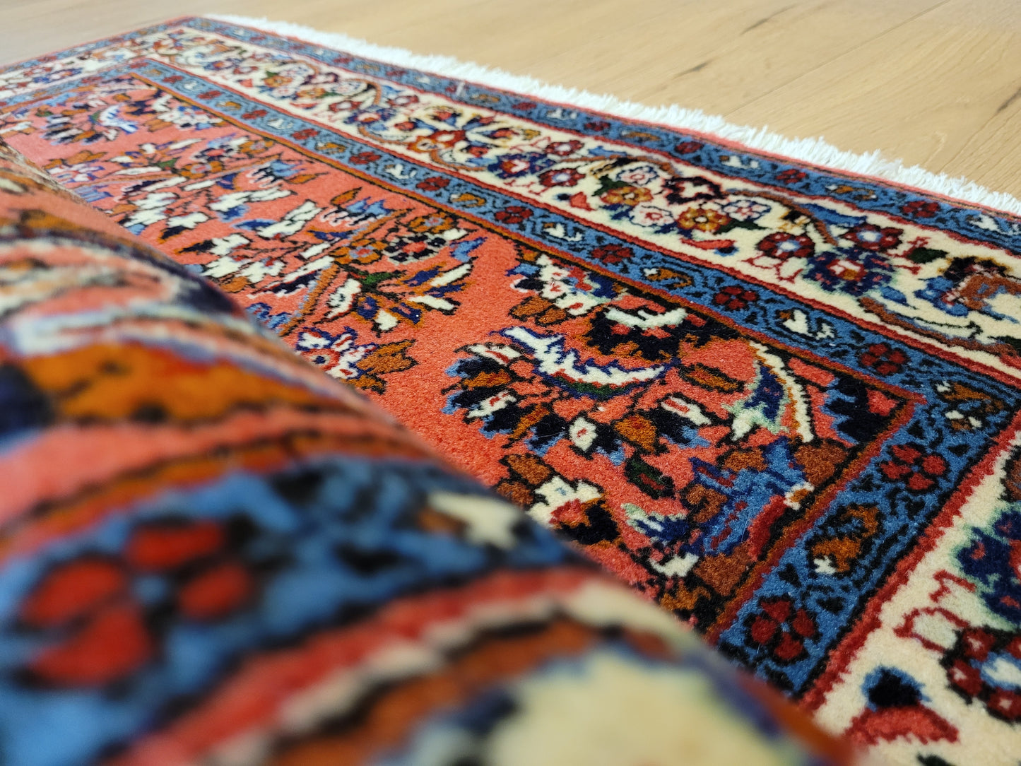 Sarough Teppich reine Wolle florales Medaillonmuster feine Knüpfung