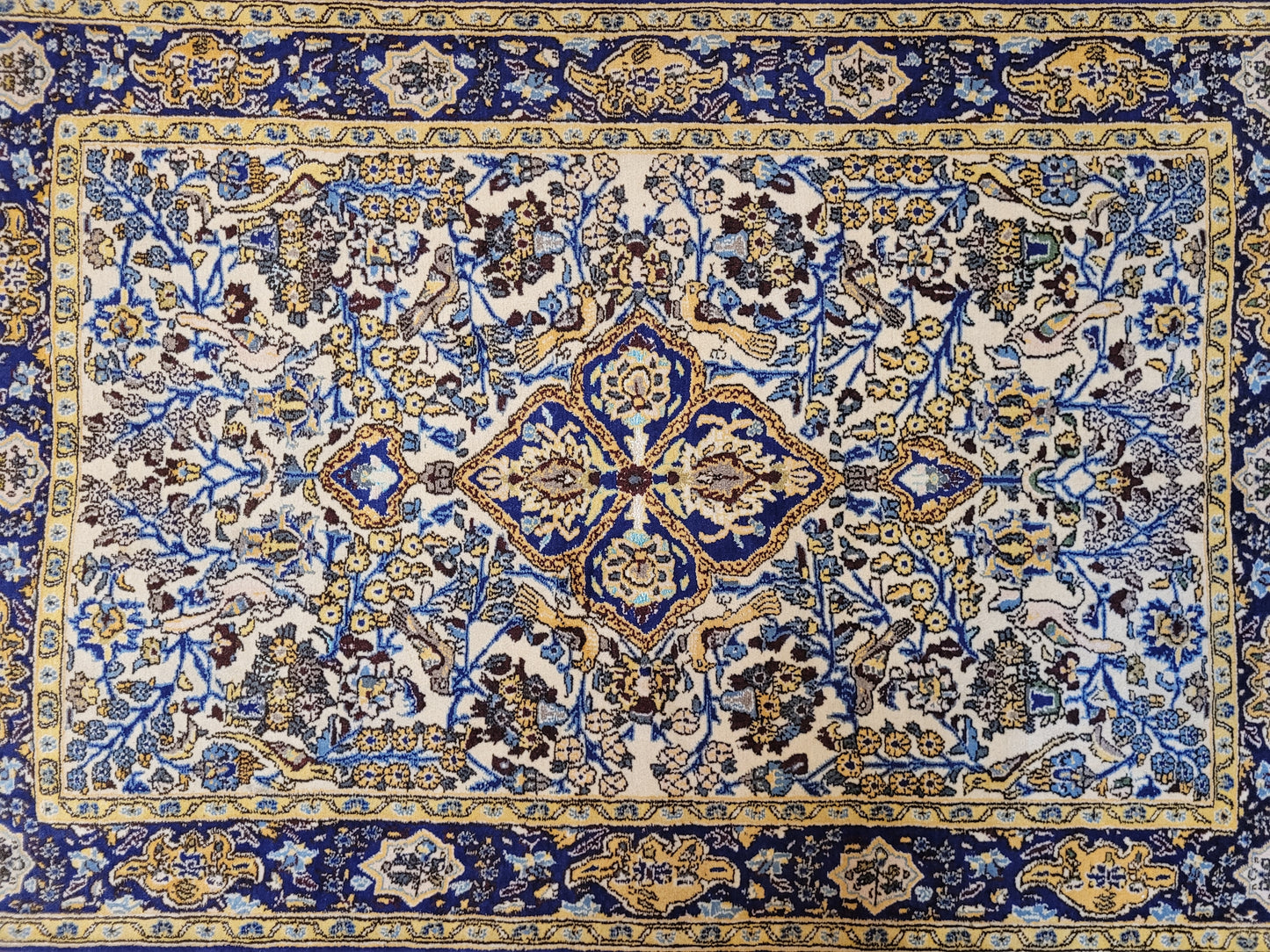 Ghom Teppich Korkwolle mit Seide florales Medaillon feine Knüpfung