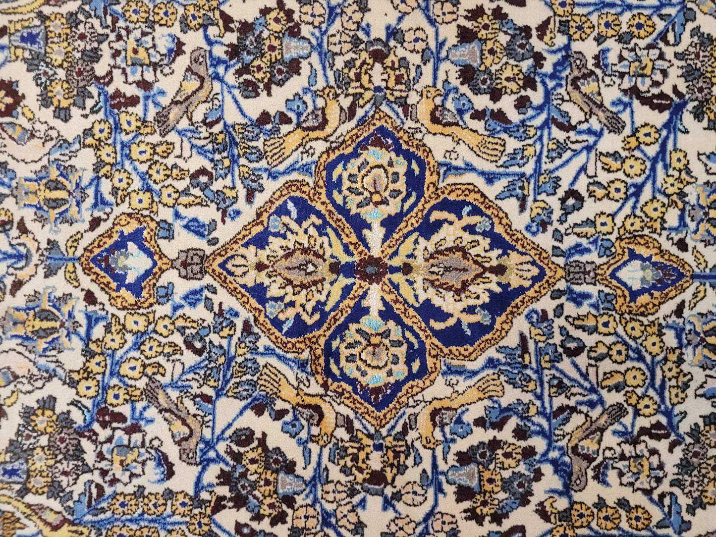 Ghom Teppich Korkwolle mit Seide florales Medaillon feine Knüpfung