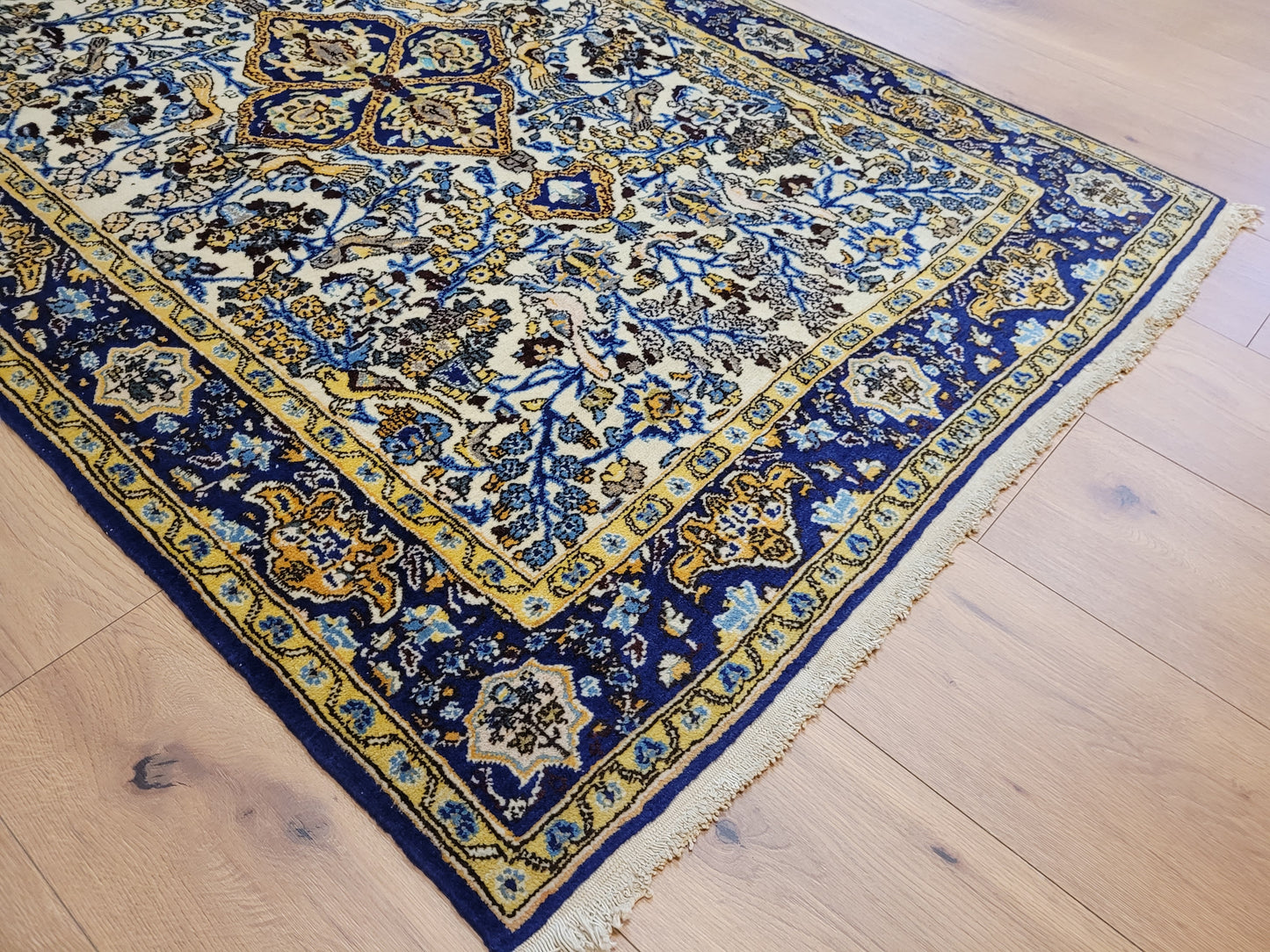 Ghom Teppich Korkwolle mit Seide florales Medaillon feine Knüpfung