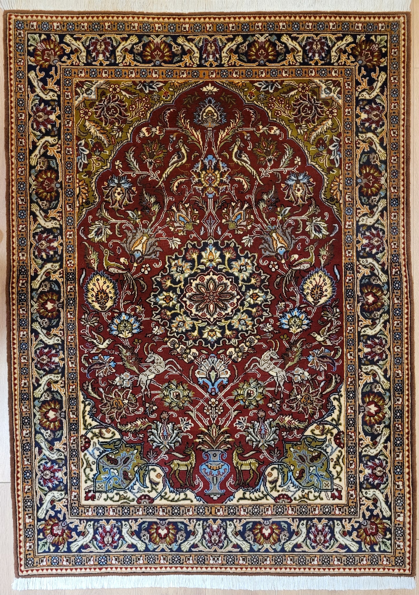 Ghom Teppich Korkwolle figürlich florales Medaillon detailreich