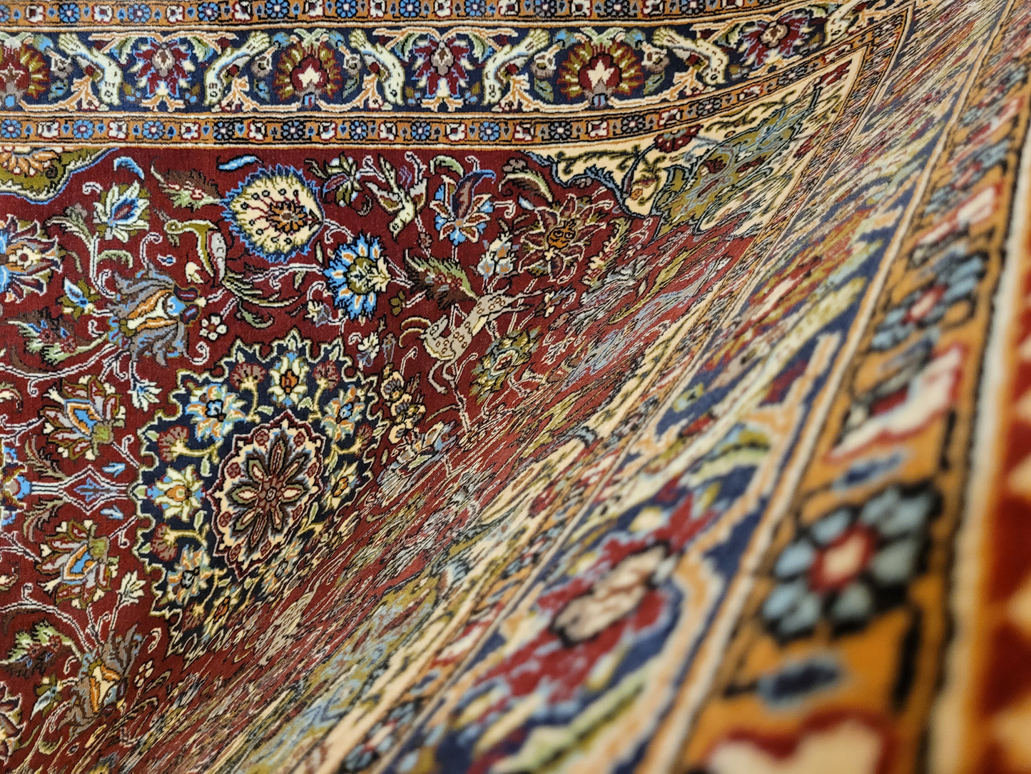 Ghom Teppich Korkwolle figürlich florales Medaillon detailreich