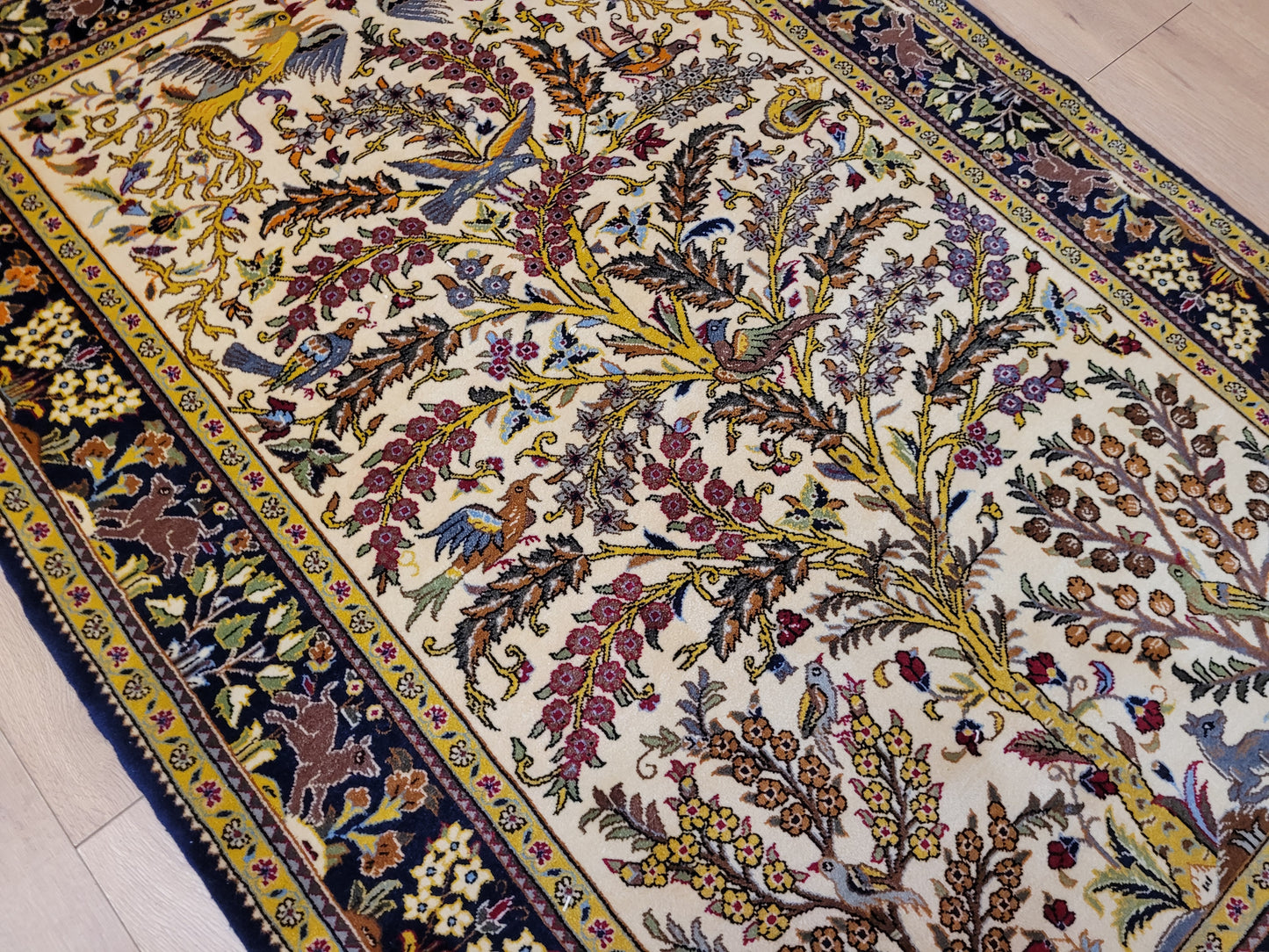 Ghom Teppich Korkwolle Baum des Lebens mit Tieren feine Knüpfung