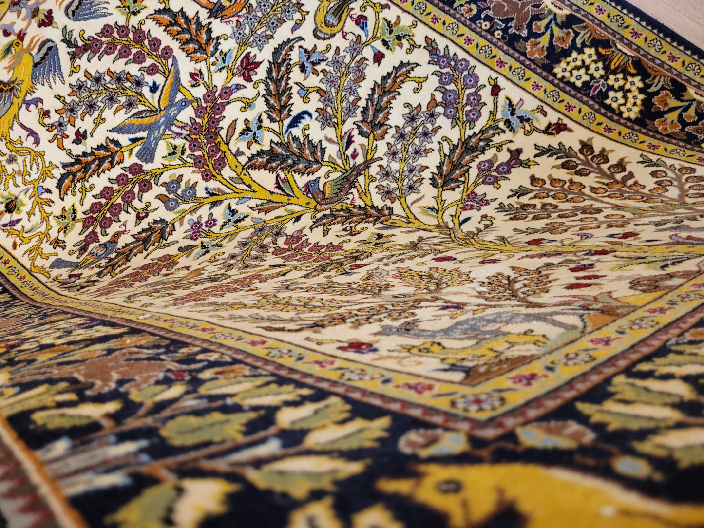 Ghom Teppich Korkwolle Baum des Lebens mit Tieren feine Knüpfung