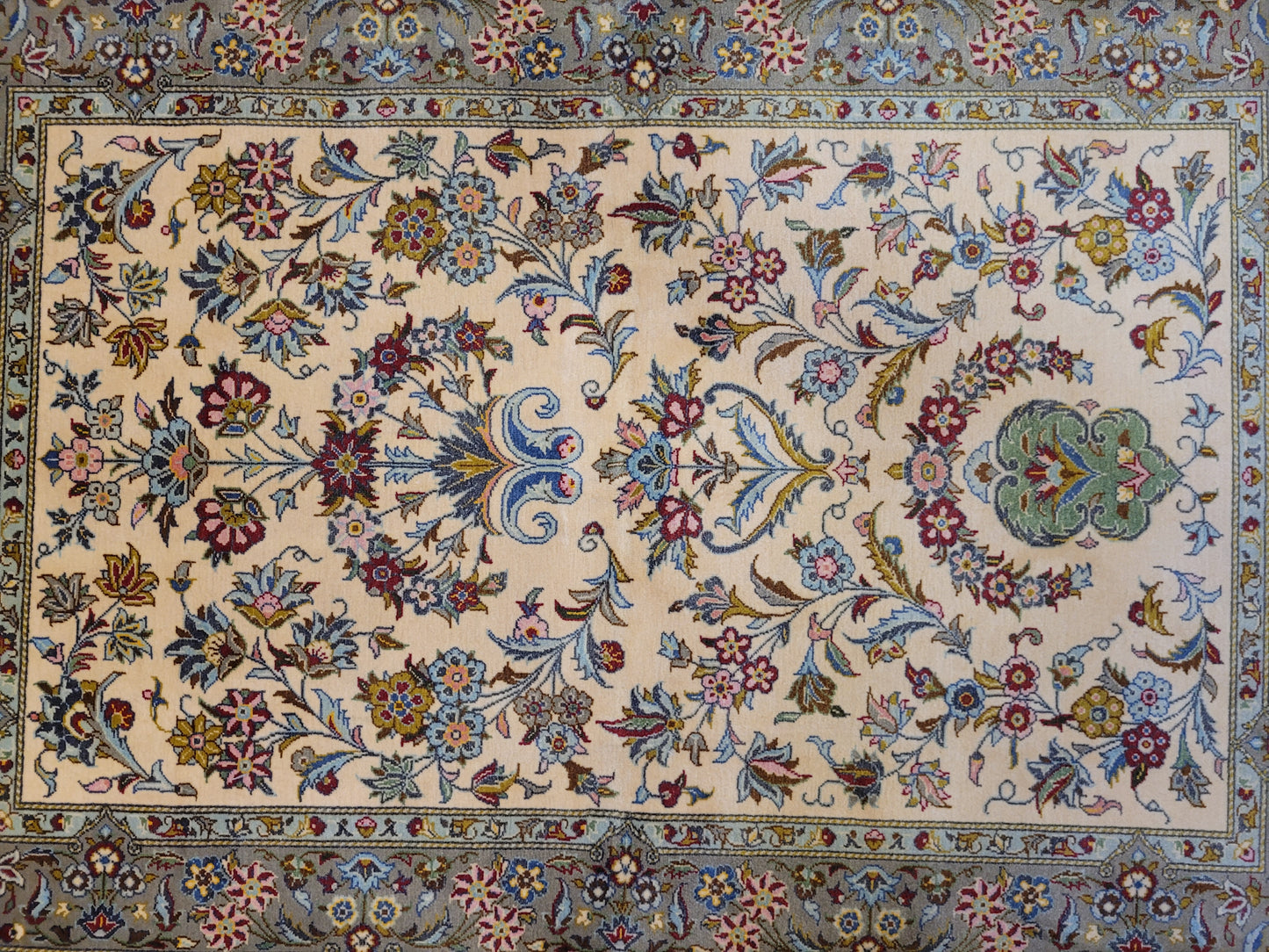 Kaschan Teppich Korkwolle florales Allover-Muster feine Knüpfung