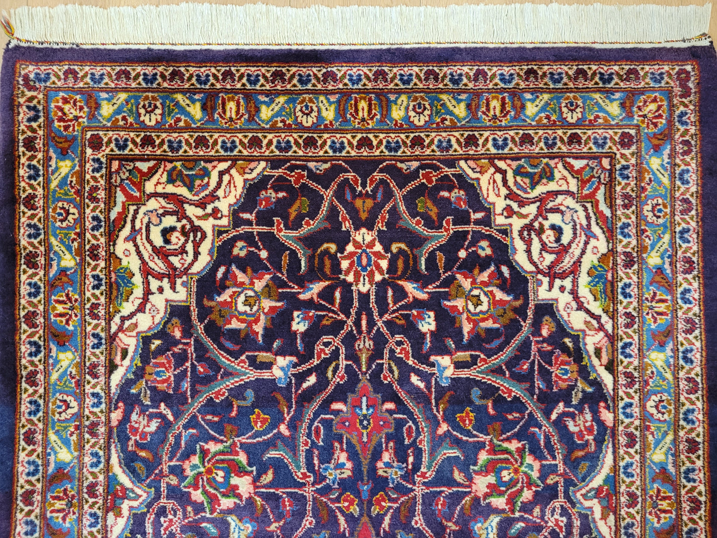 Kaschan Teppich Korkwolle florales Medaillon feine Knüpfkunst