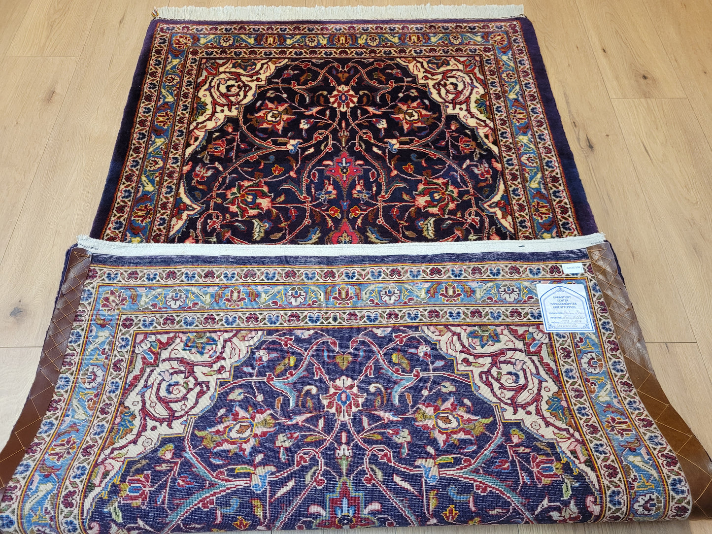 Kaschan Teppich Korkwolle florales Medaillon feine Knüpfkunst