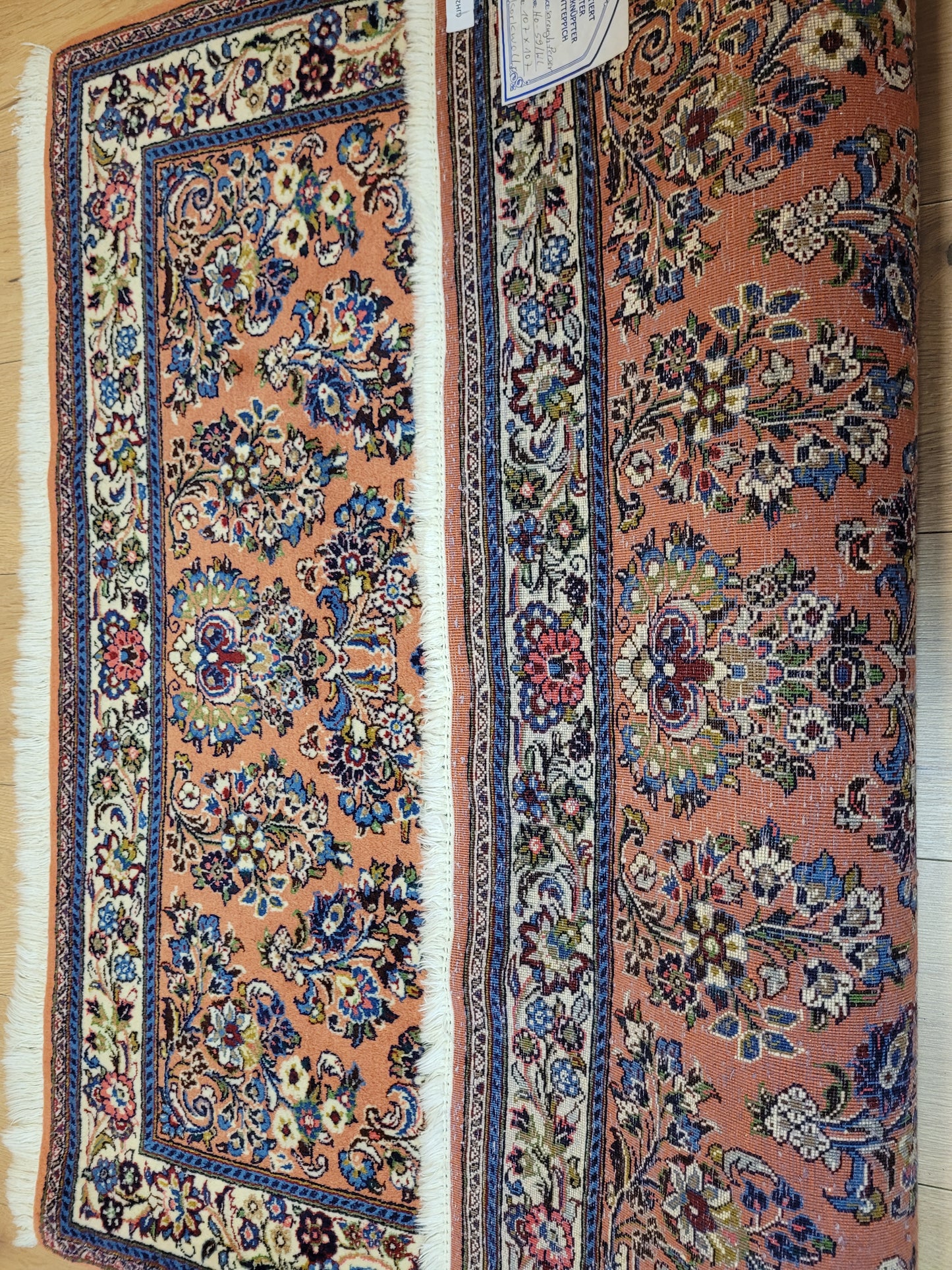 Sarough Teppich Korkwolle florales Medaillon feine Knüpfkunst