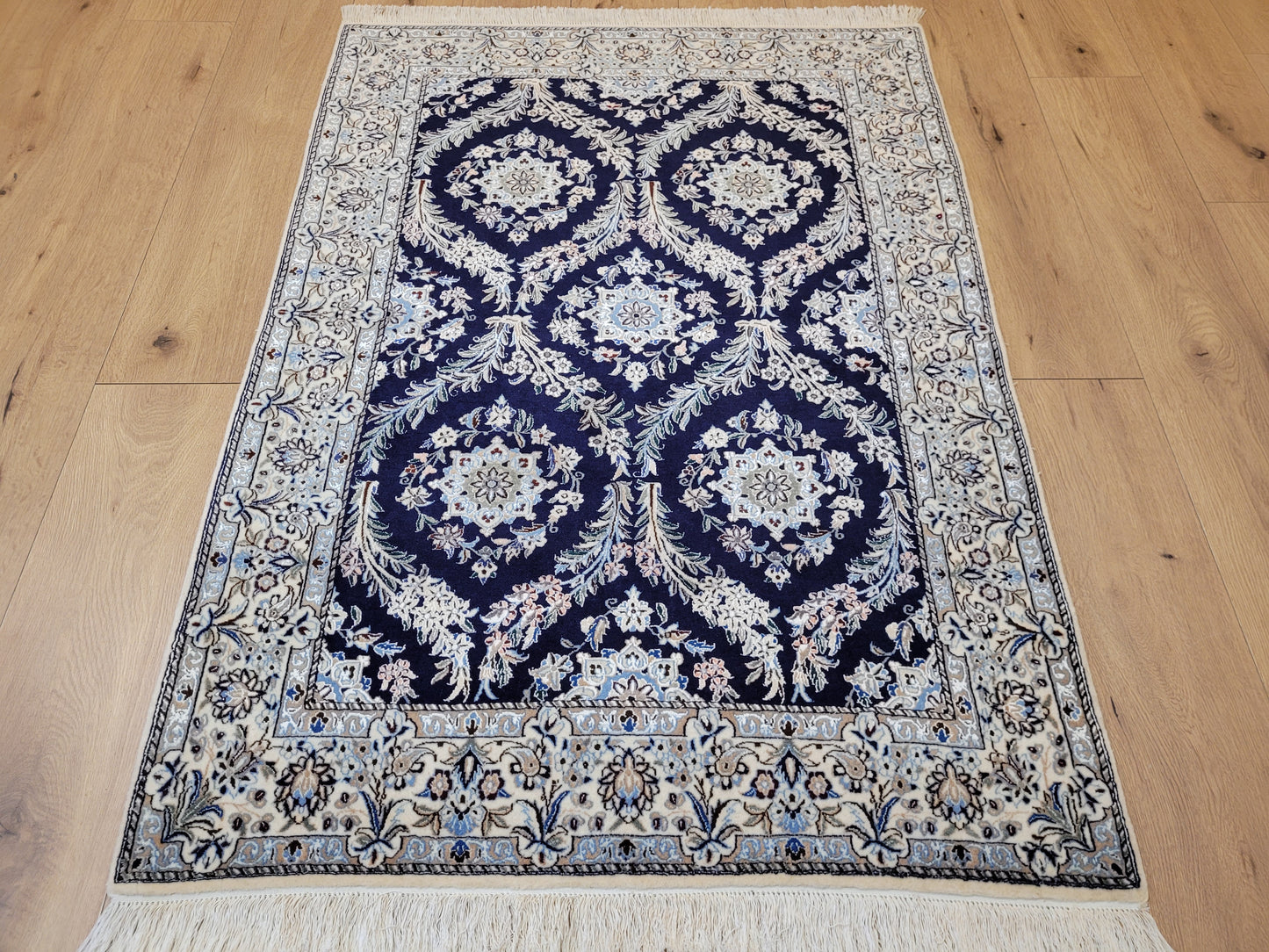 Nain Teppich Korkwolle mit Seide feine Knüpfkunst