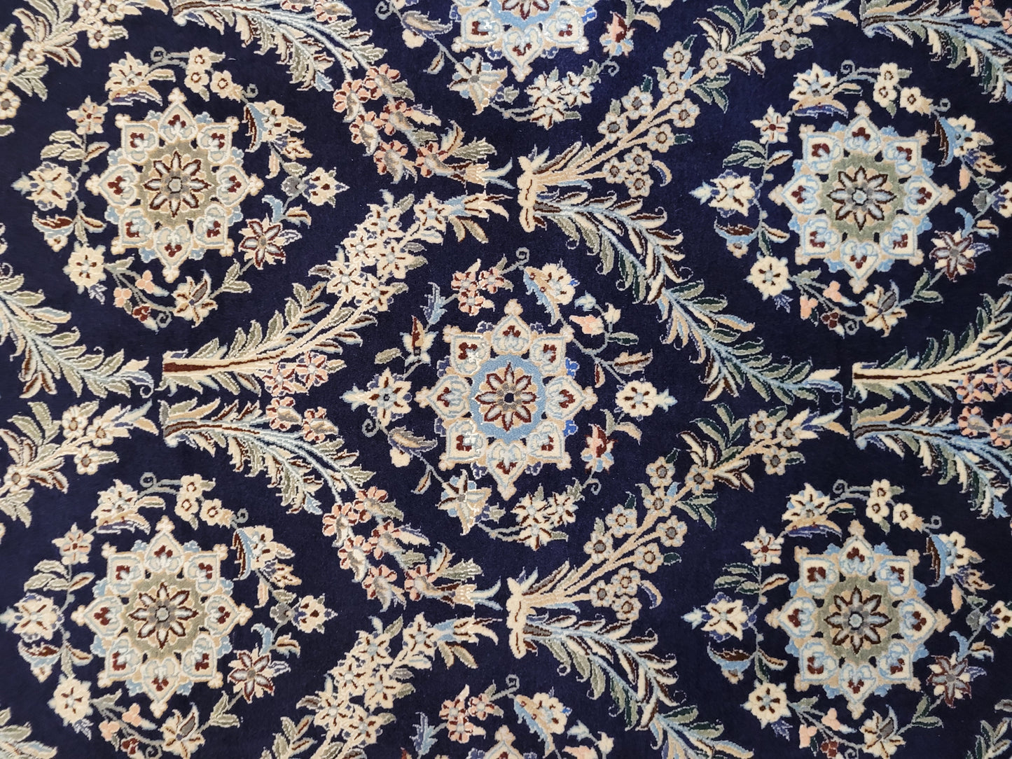 Nain Teppich Korkwolle mit Seide feine Knüpfkunst