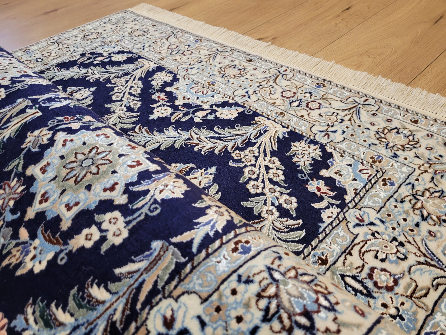 Nain Teppich Korkwolle mit Seide feine Knüpfkunst