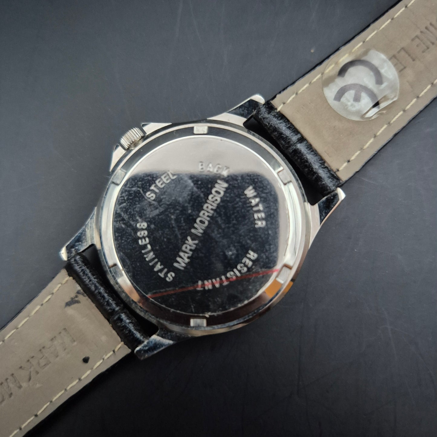 Mark Morrison Herren Uhr – Schwarzes Zifferblatt & sportliche Lünette