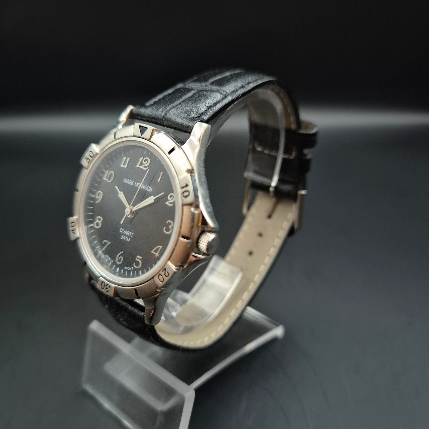 Mark Morrison Herren Uhr – Schwarzes Zifferblatt & sportliche Lünette