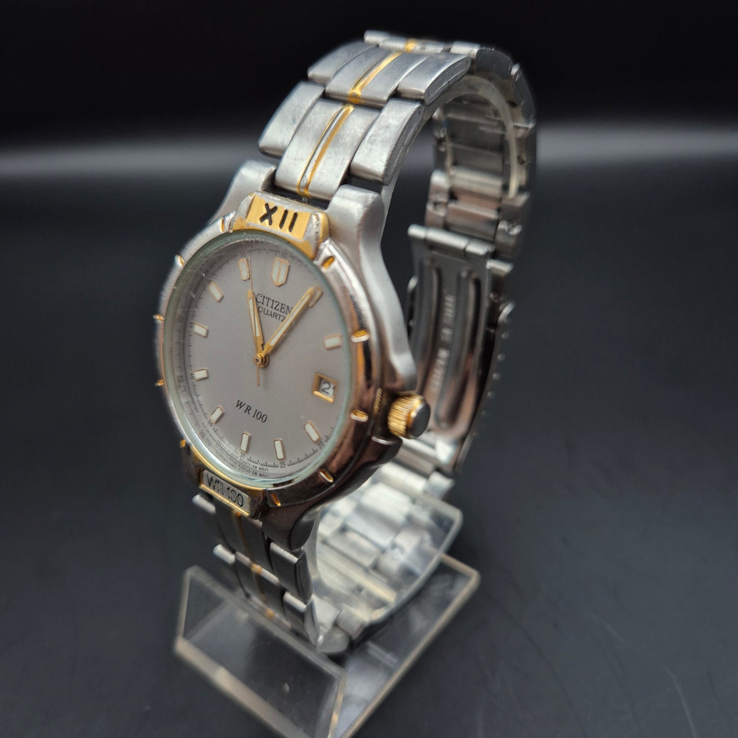 Citizen Herren Uhr – Zweifarbige Quarzuhr mit Edelstahlband (defekt)